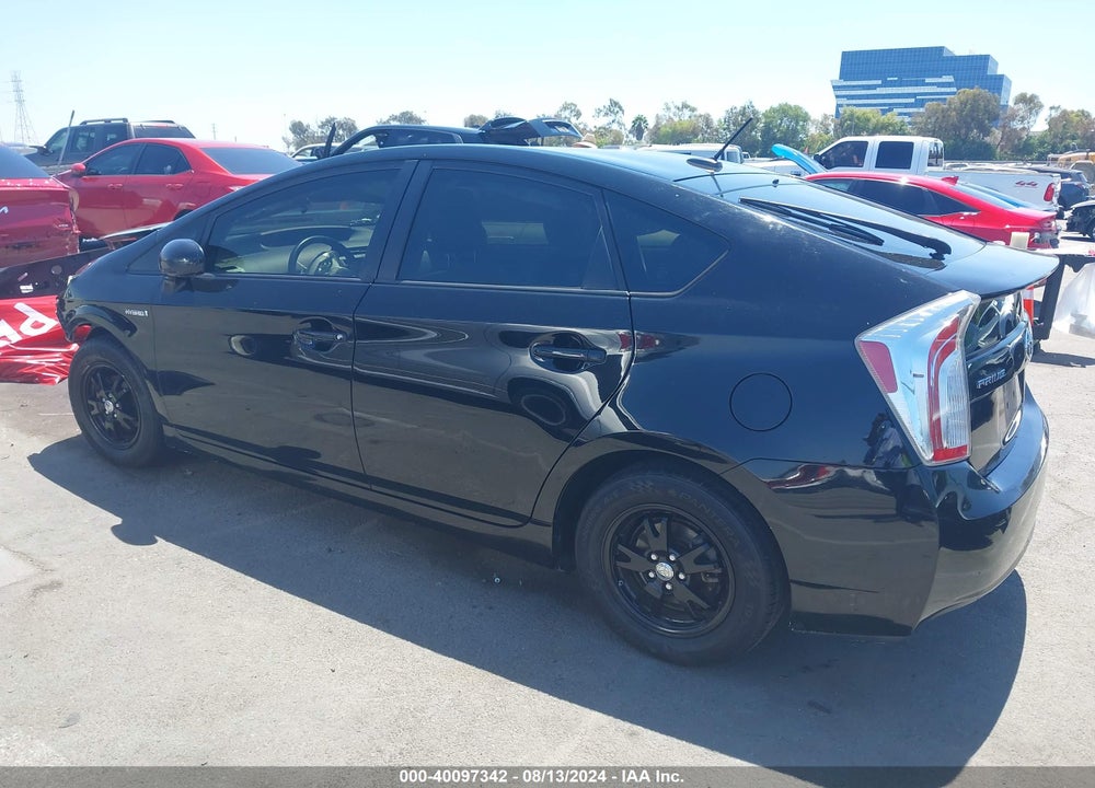 2013 TOYOTA PRIUS VIN: JTDKN3DU6D5626153