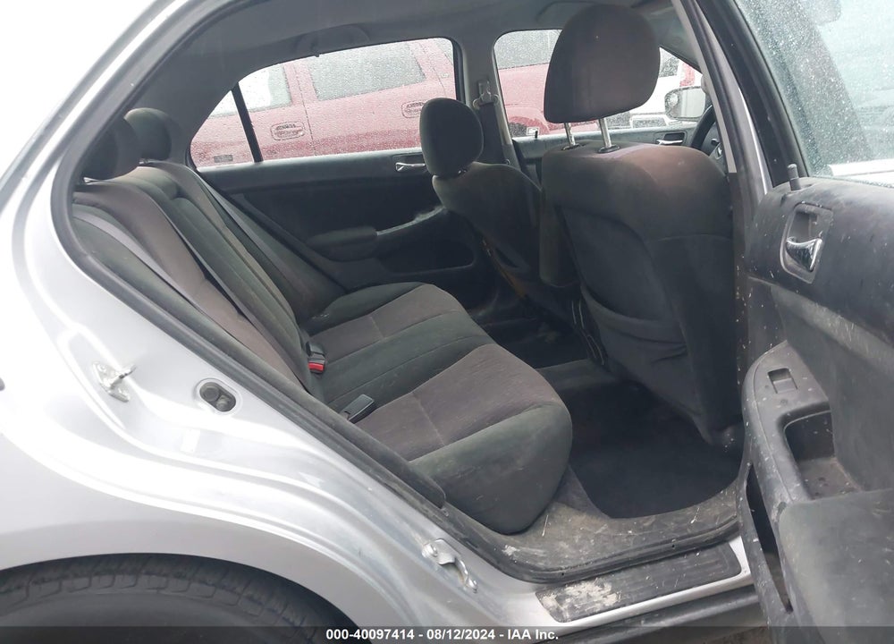 2005 HONDA ACCORD 2.4 LX VIN: 1HGCM55495A111630