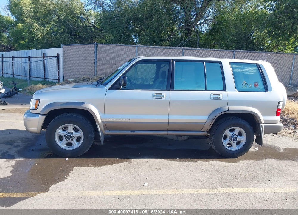 2002 ISUZU TROOPER LIMITED/LS/S VIN: JACDJ58X327J08490