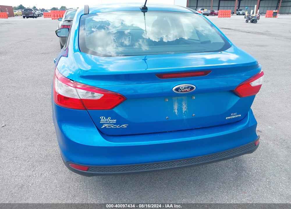 2014 FORD FOCUS SE VIN: 1FADP3F20EL452324