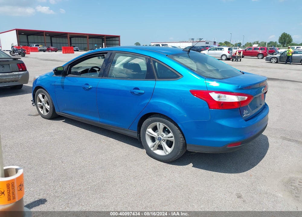 2014 FORD FOCUS SE VIN: 1FADP3F20EL452324