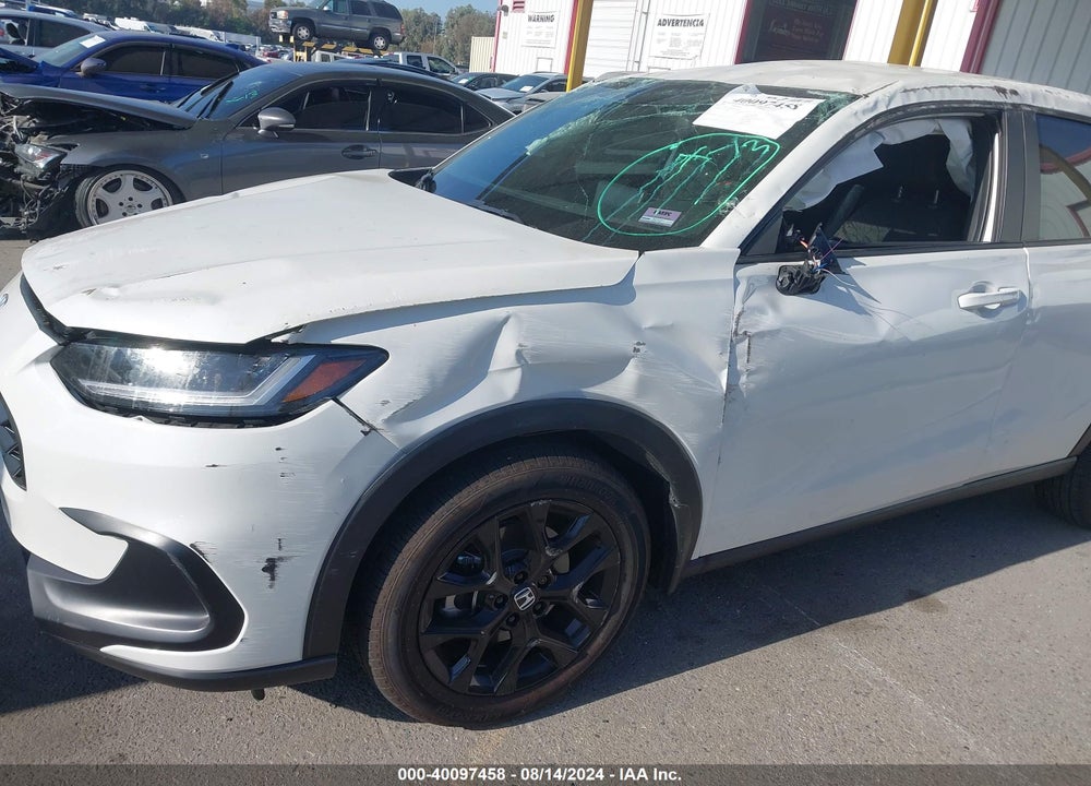 2024 HONDA HR-V 2WD SPORT/2WD SPORT W/O BSI VIN: 3CZRZ1H54RM735801
