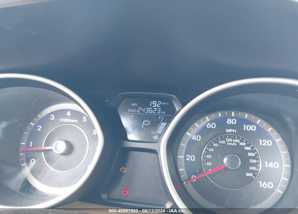 2013 HYUNDAI ELANTRA GLS VIN: KMHDH4AE4DU770367