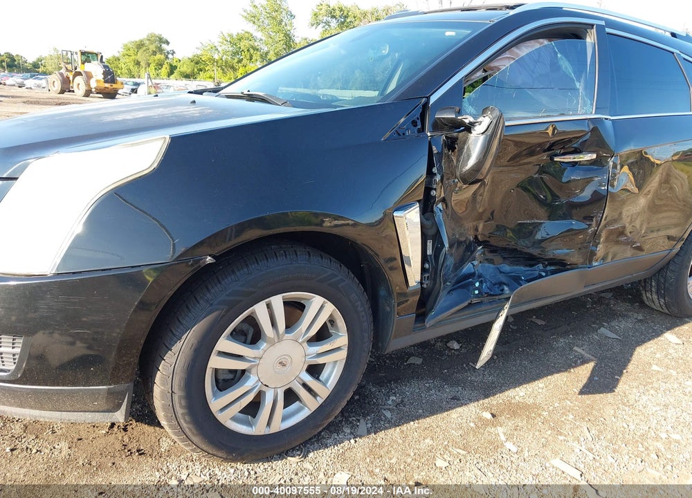 2013 CADILLAC SRX LUXURY COLLECTION VIN: 3GYFNGE31DS610943