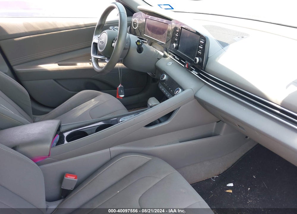 2021 HYUNDAI ELANTRA SEL VIN: KMHLN4AG8MU125792