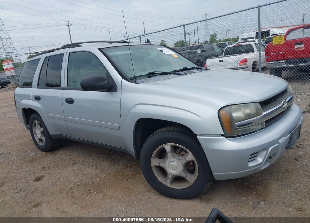 2007 CHEVROLET TRAILBLAZER LS VIN: 1GNDT13S372244324