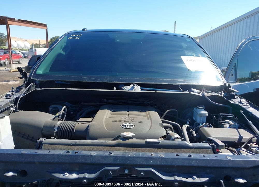 2018 TOYOTA TUNDRA 4WD PLATINUM VIN: 5TFAY5F13JX730794