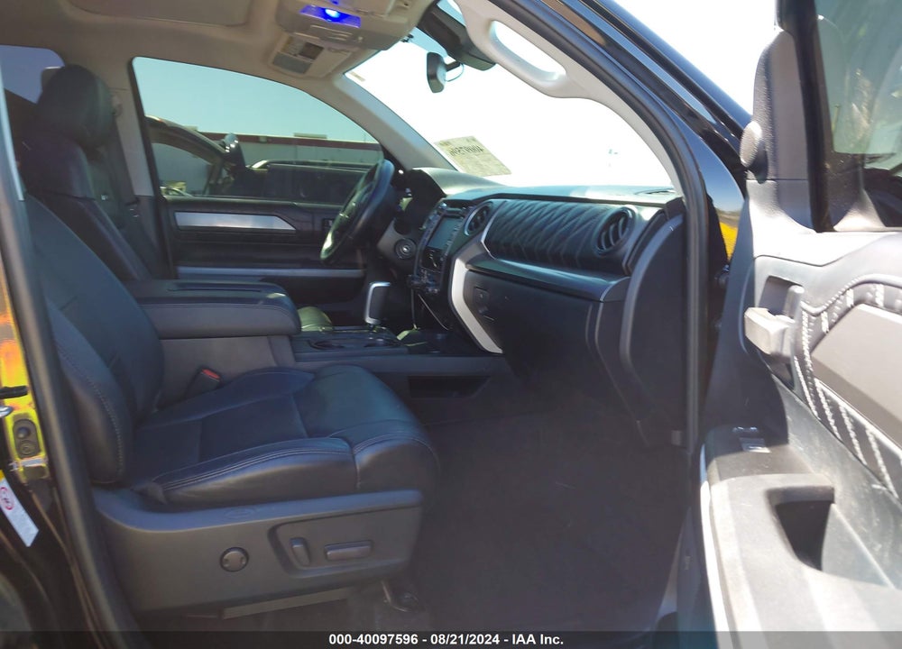 2018 TOYOTA TUNDRA 4WD PLATINUM VIN: 5TFAY5F13JX730794