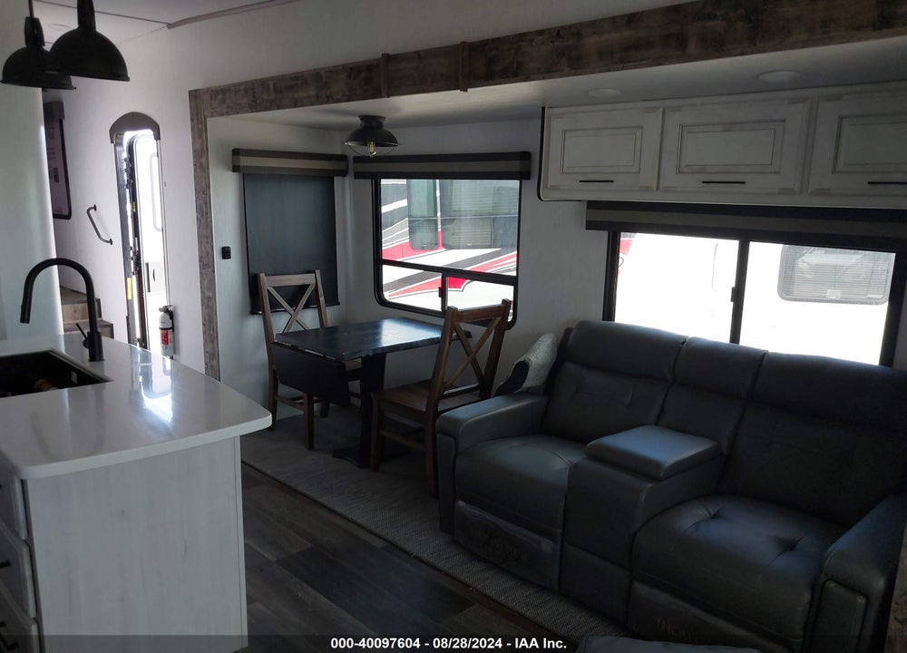 2022 HEARTLAND BIG HORN VIN: 5SFBG4224NE506755