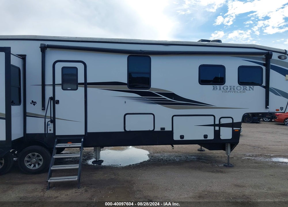 2022 HEARTLAND BIG HORN VIN: 5SFBG4224NE506755