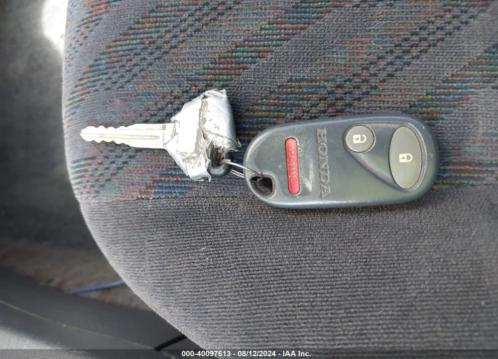 2000 HONDA CIVIC SI VIN: 1HGEM1159YL004585