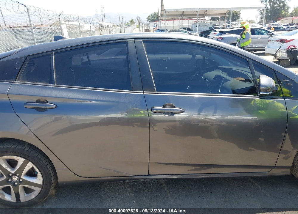 2017 TOYOTA PRIUS VIN: JTDKARFUXH3041024