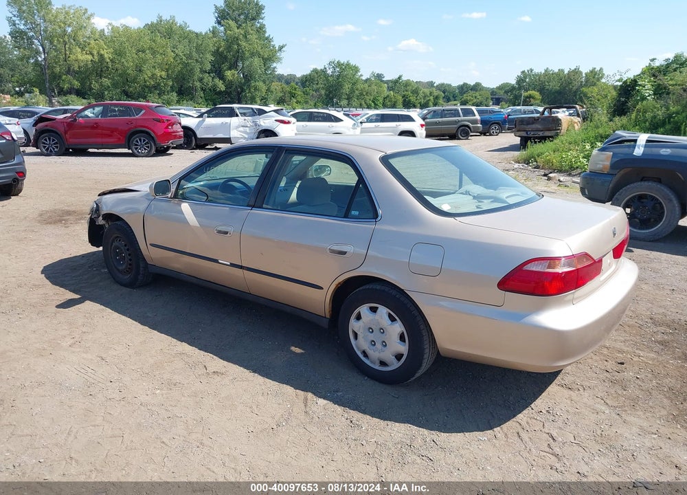 2000 HONDA ACCORD 2.3 LX VIN: 1HGCG5644YA133416