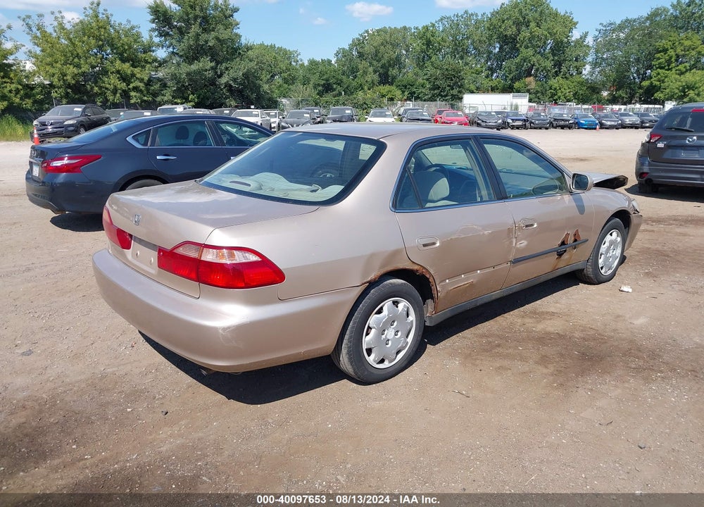 2000 HONDA ACCORD 2.3 LX VIN: 1HGCG5644YA133416