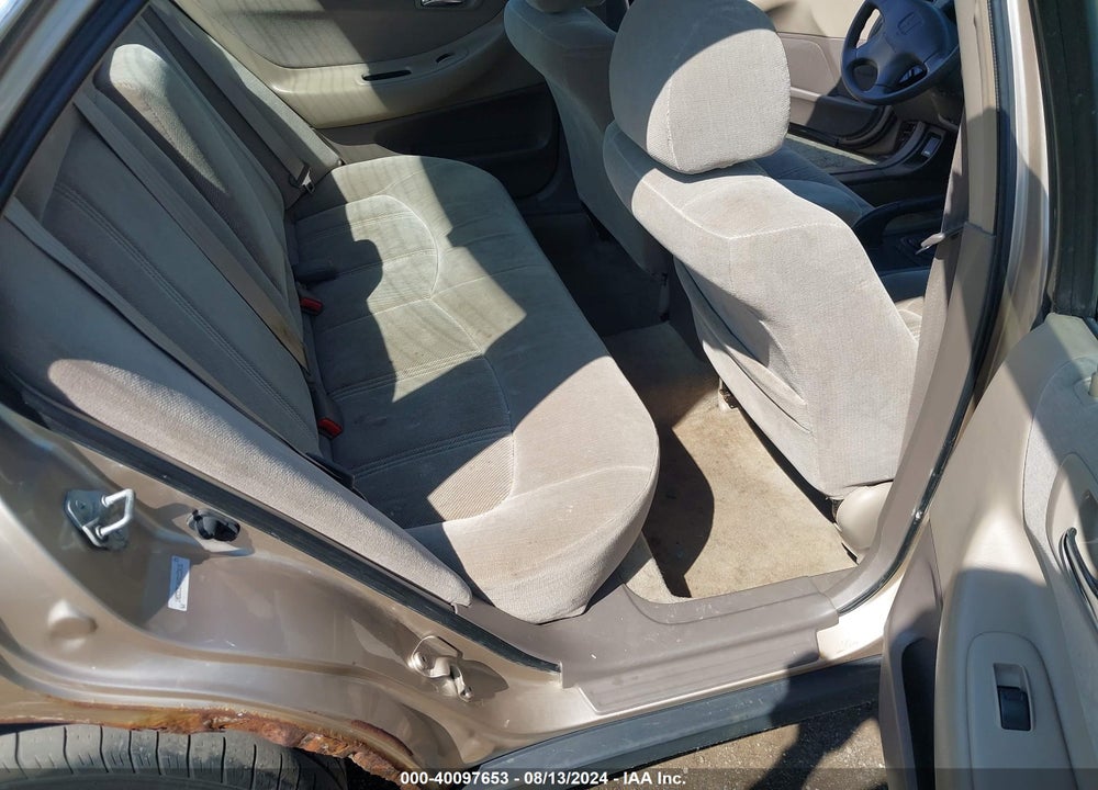 2000 HONDA ACCORD 2.3 LX VIN: 1HGCG5644YA133416