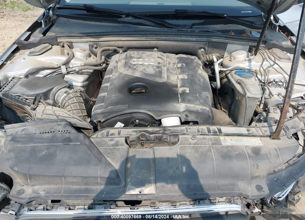 2013 AUDI A4 2.0T PREMIUM VIN: WAUAFAFL4DN021093