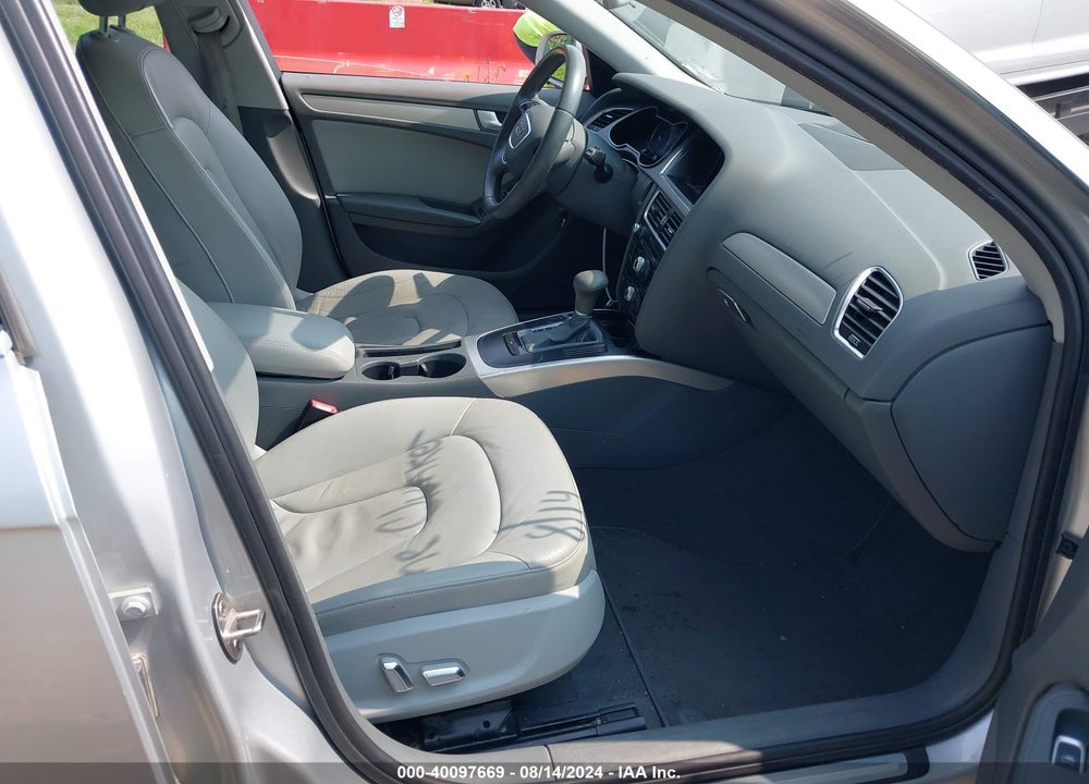 2013 AUDI A4 2.0T PREMIUM VIN: WAUAFAFL4DN021093