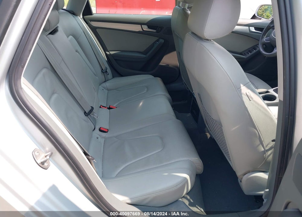 2013 AUDI A4 2.0T PREMIUM VIN: WAUAFAFL4DN021093