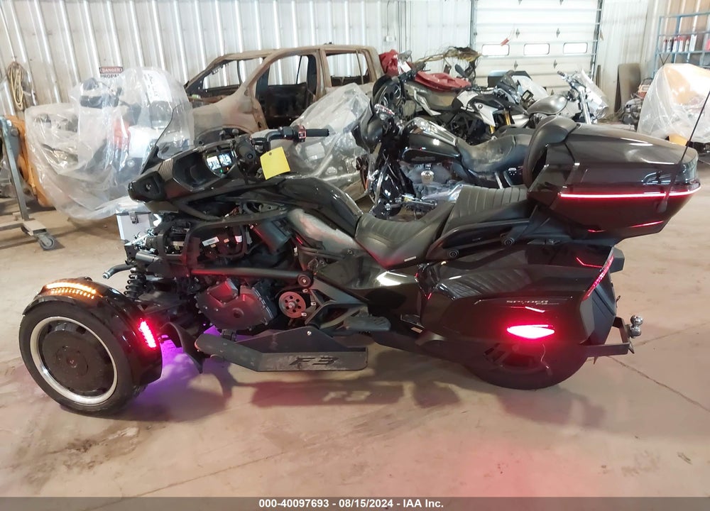 2019 CAN-AM SPYDER ROADSTER F3-T/F3 LIMITED VIN: 2BXREDD2XKV001054