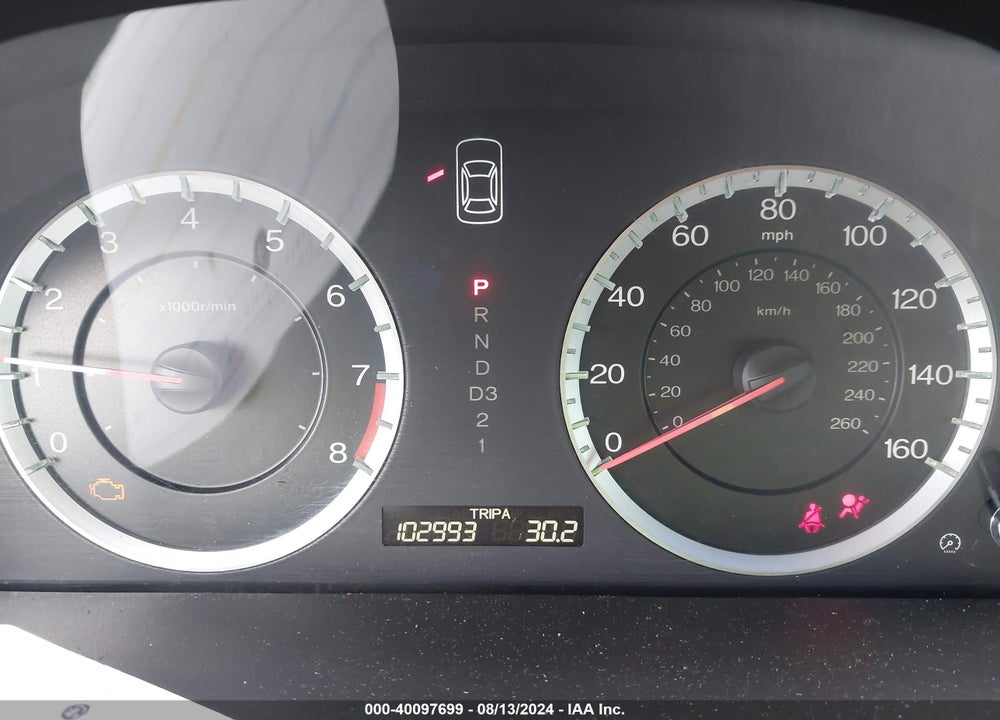 2011 HONDA ACCORD 2.4 EX-L VIN: 1HGCP2F86BA049221