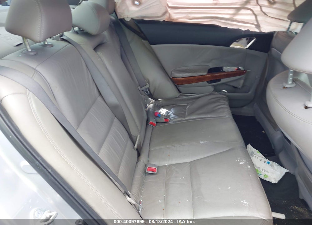 2011 HONDA ACCORD 2.4 EX-L VIN: 1HGCP2F86BA049221