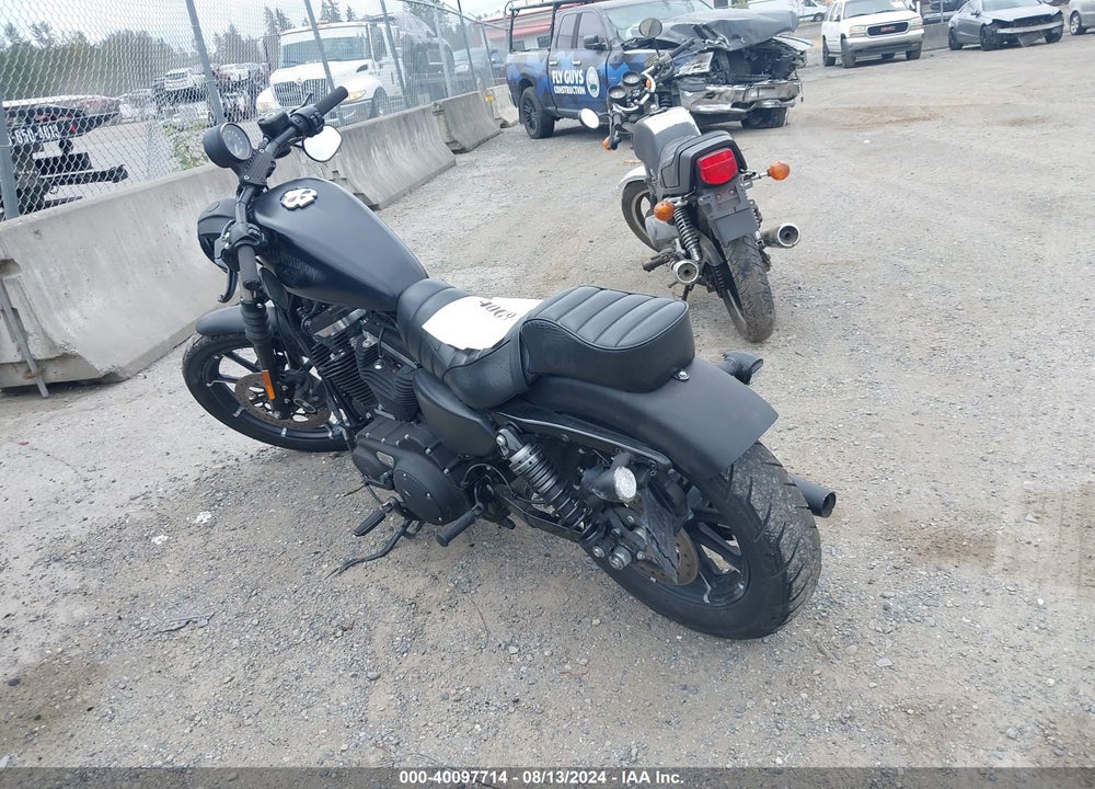 2018 HARLEY-DAVIDSON XL883 IRON 883 VIN: 1HD4LE21XJC419208