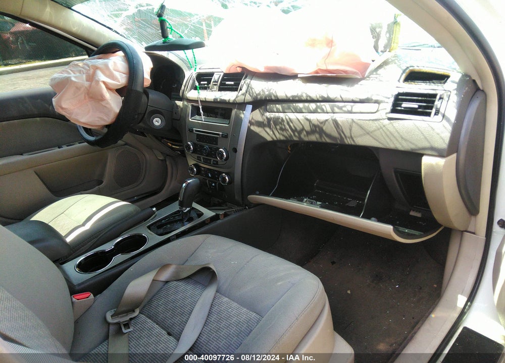 2011 FORD FUSION S VIN: 3FAHP0GA6BR240000