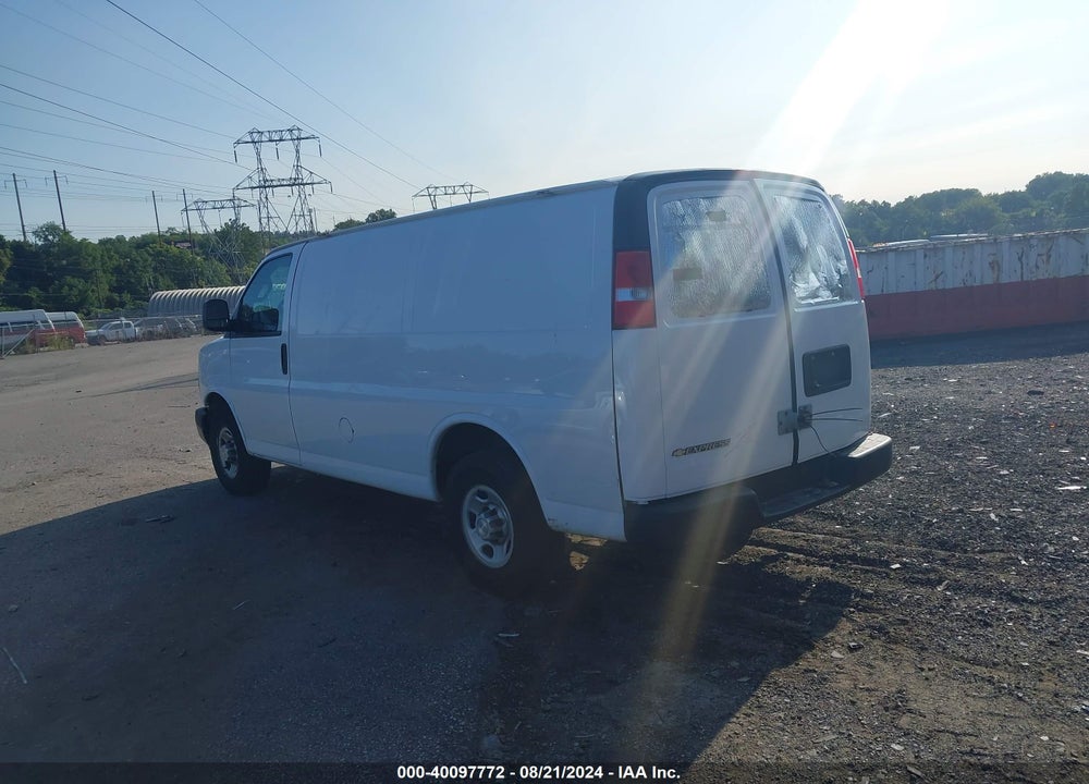 2020 CHEVROLET EXPRESS CARGO RWD 2500 REGULAR WHEELBASE WT VIN: 1GCWGAFP1L1140301