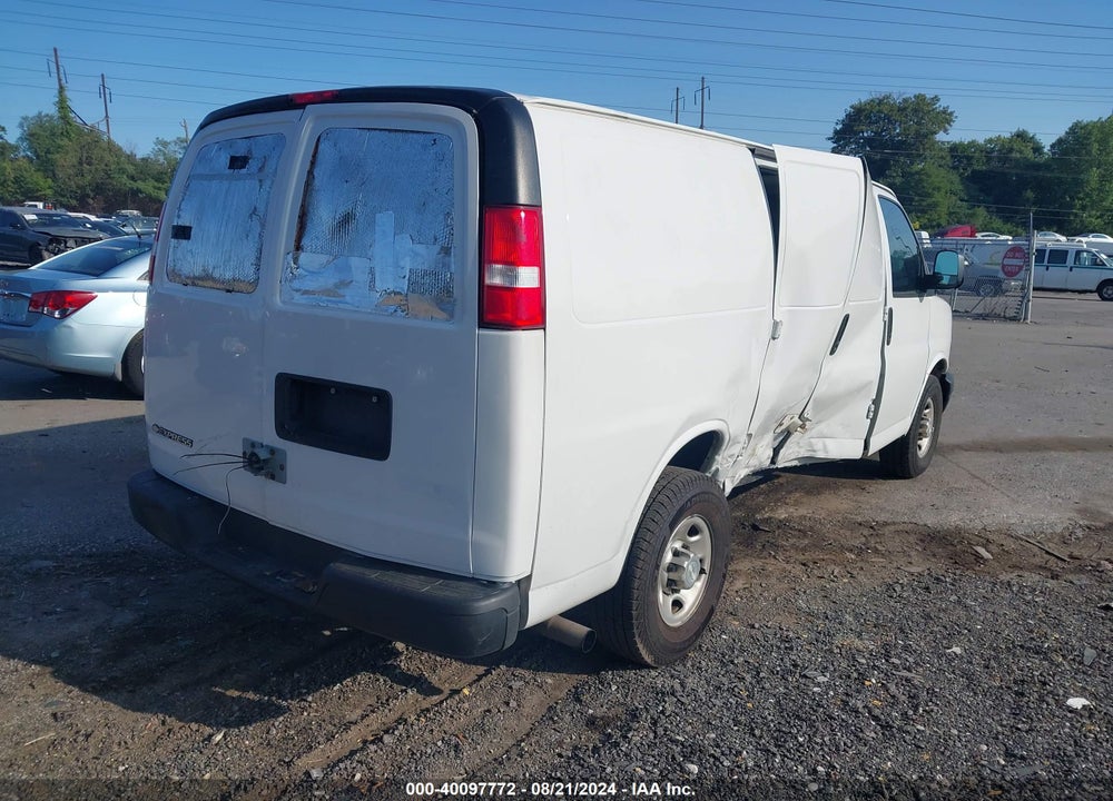 2020 CHEVROLET EXPRESS CARGO RWD 2500 REGULAR WHEELBASE WT VIN: 1GCWGAFP1L1140301