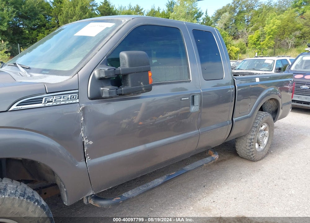2014 FORD F-250 XLT VIN: 1FT7X2B68EEA68631