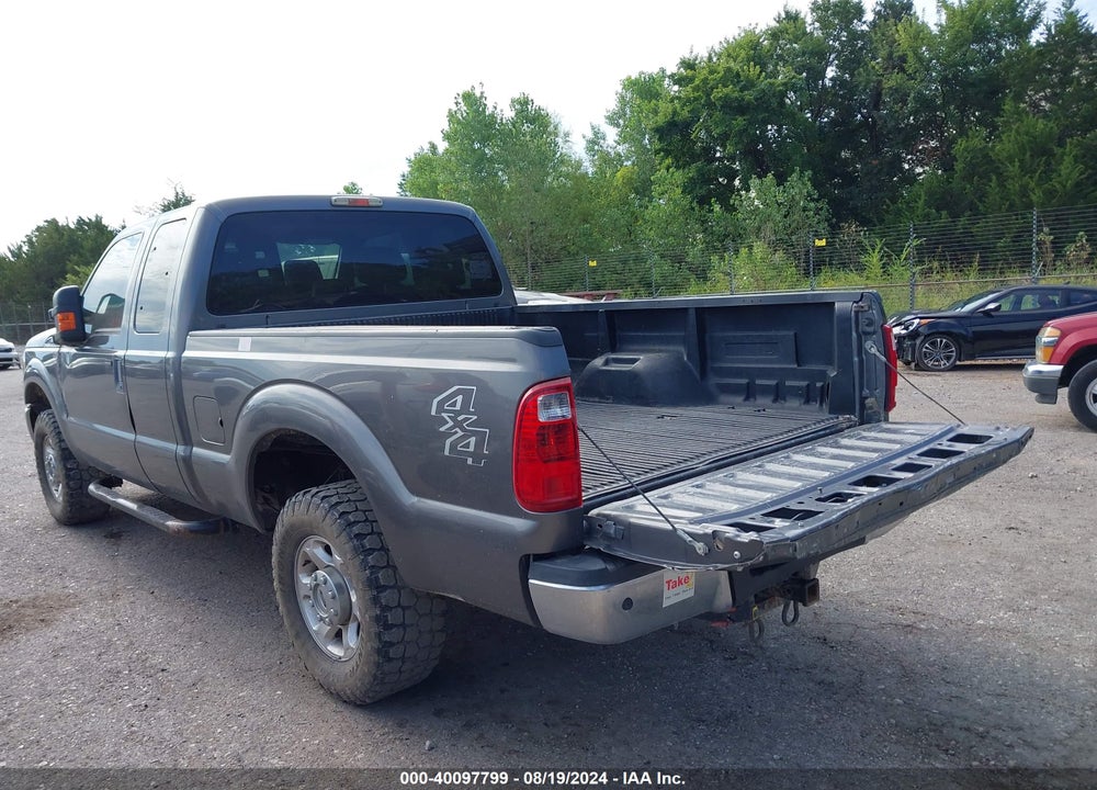 2014 FORD F-250 XLT VIN: 1FT7X2B68EEA68631
