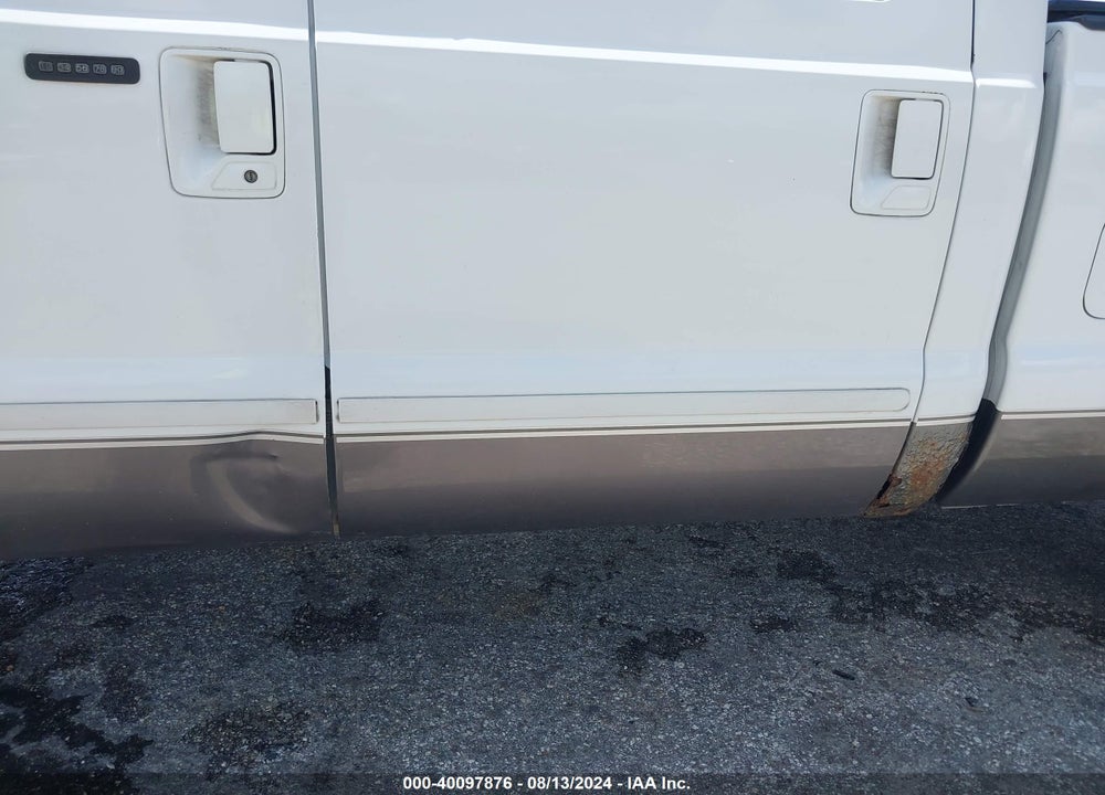 2013 FORD F-350 LARIAT VIN: 1FT8W3BT0DEB32095
