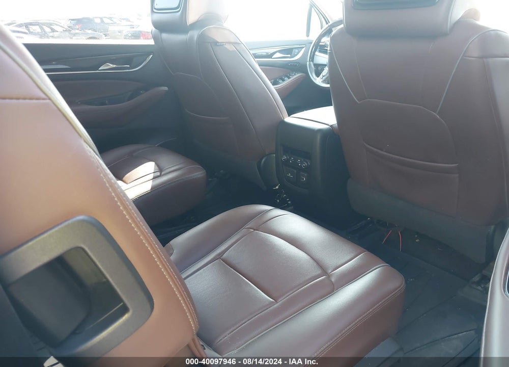2019 BUICK ENCLAVE FWD AVENIR VIN: 5GAERDKW4KJ273610