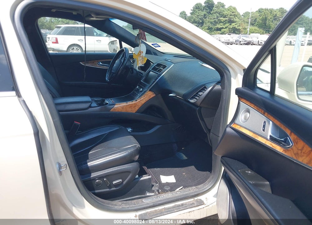 2016 LINCOLN MKX RESERVE VIN: 2LMTJ6LR7GBL38883