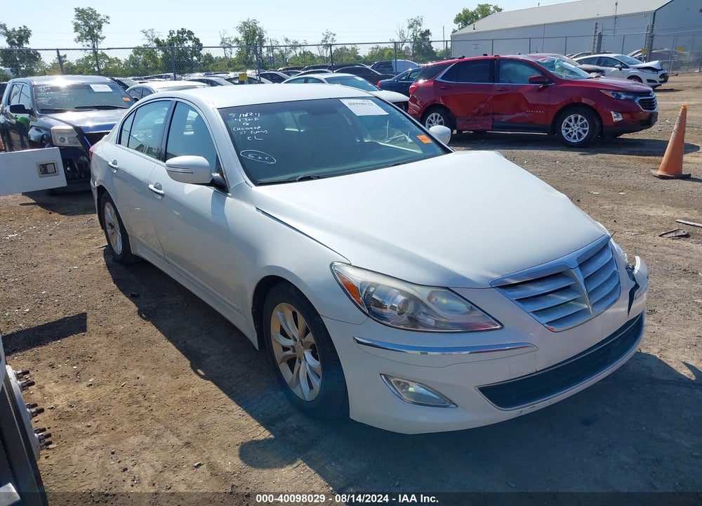 2013 HYUNDAI GENESIS 3.8 VIN: KMHGC4DD1DU223748