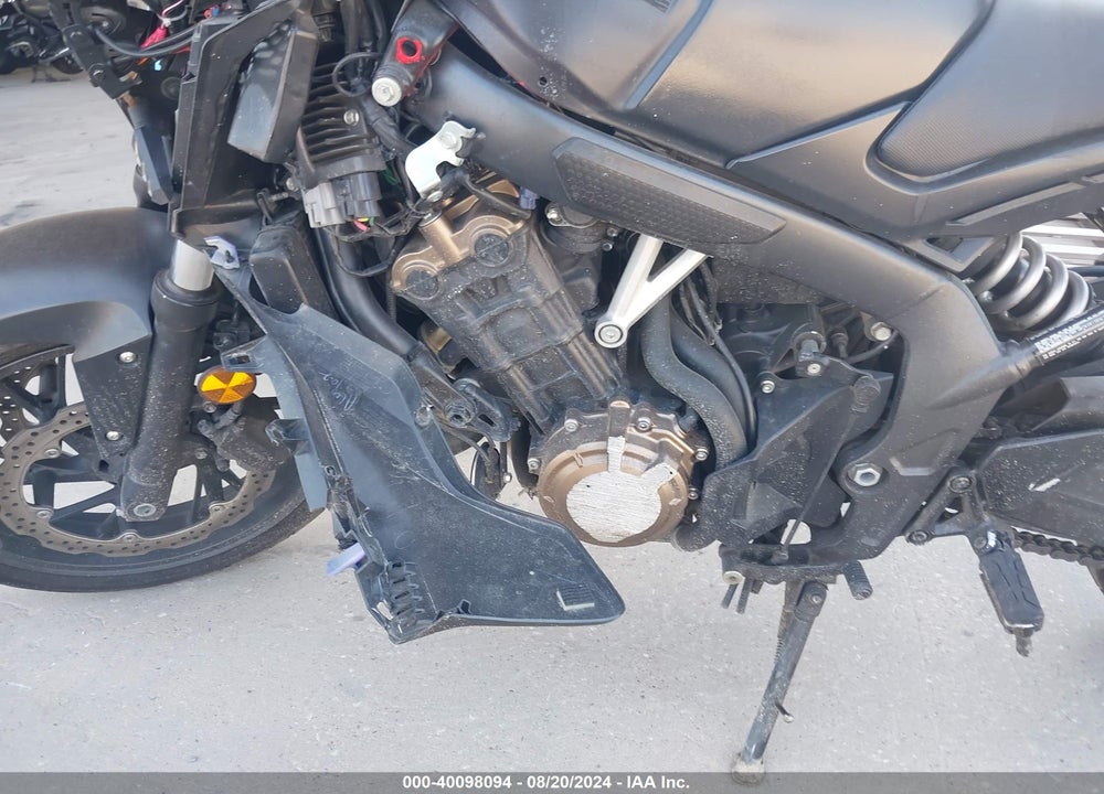 2018 HONDA CB650 F VIN: MLHRC7515J5000148