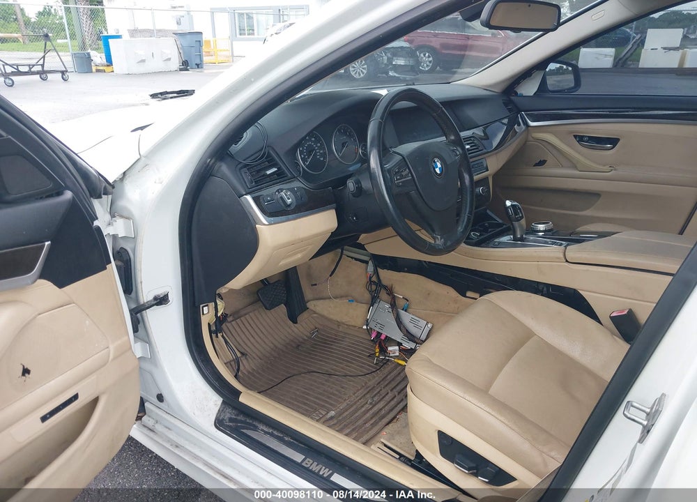 2011 BMW 528I VIN: WBAFR1C59BC750864