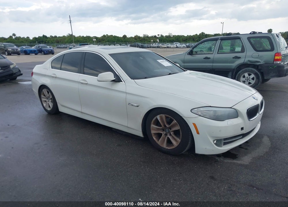 2011 BMW 528I VIN: WBAFR1C59BC750864