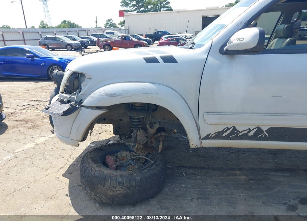 2004 TOYOTA SEQUOIA LIMITED V8 VIN: 5TDZT38A24S208977