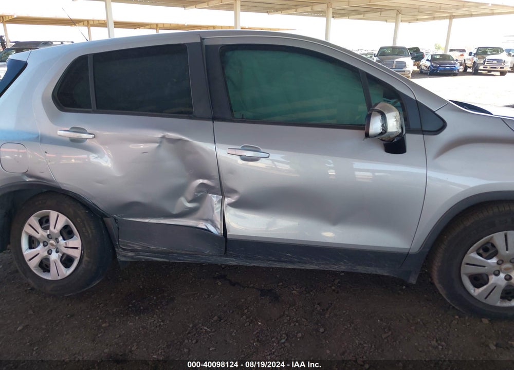 2018 CHEVROLET TRAX LS VIN: 3GNCJKSB5JL348604