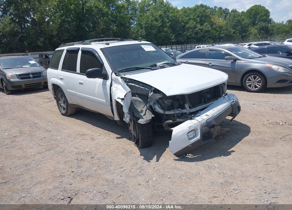 2005 CHEVROLET TRAILBLAZER LT VIN: 1GNDT13S752238443