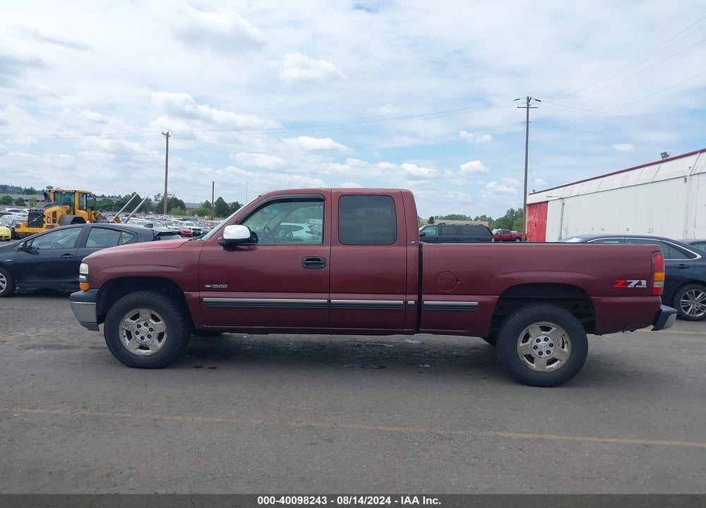2001 CHEVROLET SILVERADO 1500 LS VIN: 1GCEK19TX1E126941
