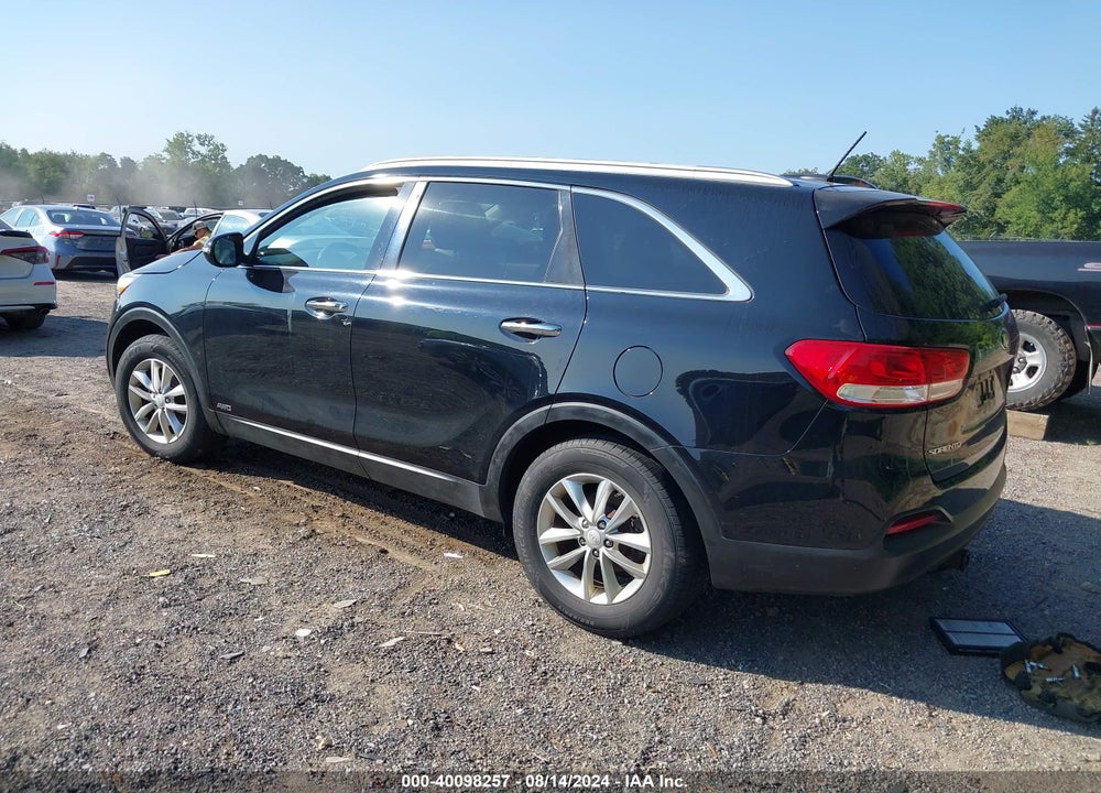 2016 KIA SORENTO 2.4L LX VIN: 5XYPGDA32GG147435