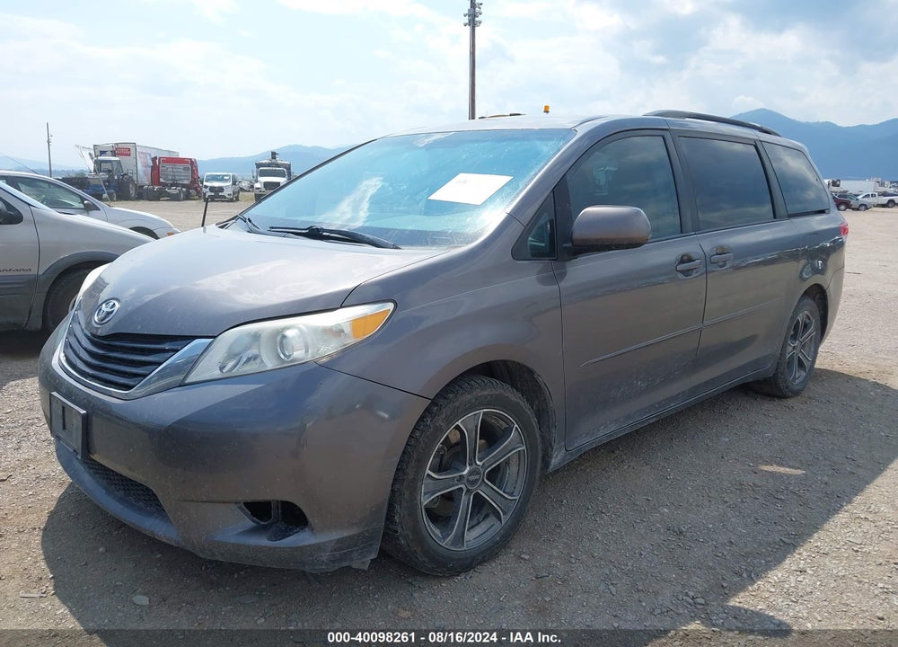 2013 TOYOTA SIENNA LE 7 PASSENGER VIN: 5TDJK3DC5DS060721