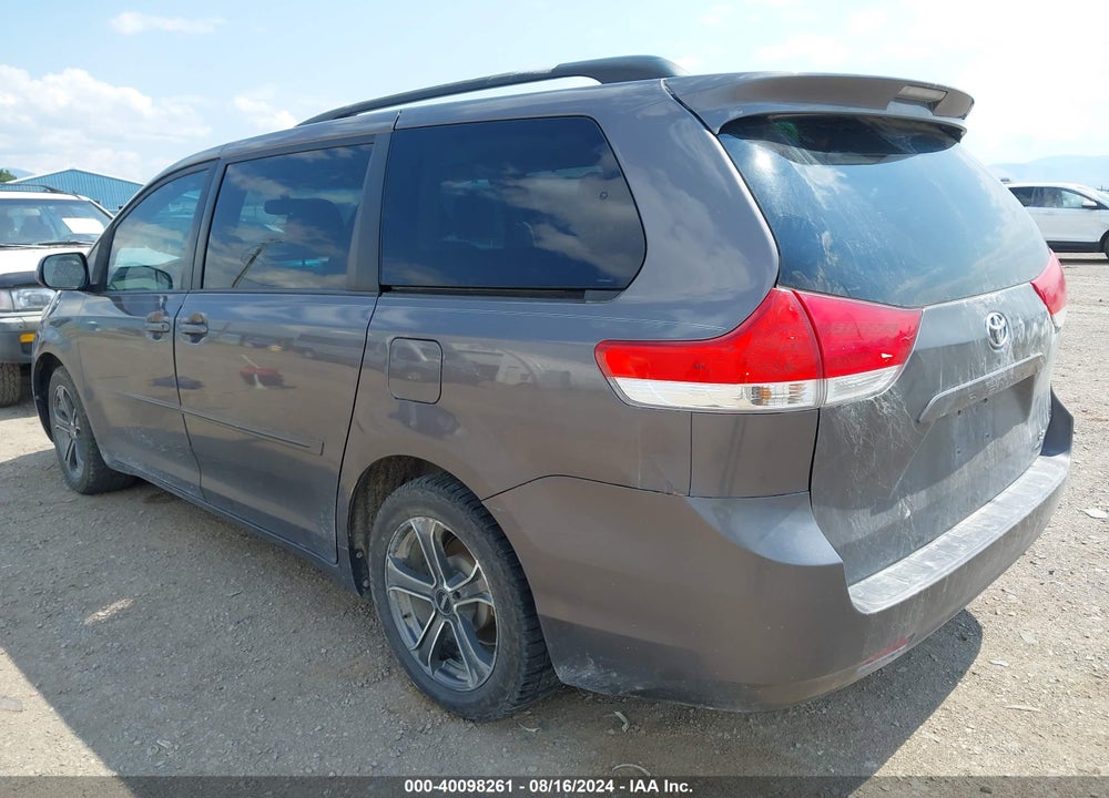 2013 TOYOTA SIENNA LE 7 PASSENGER VIN: 5TDJK3DC5DS060721