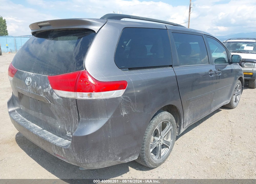 2013 TOYOTA SIENNA LE 7 PASSENGER VIN: 5TDJK3DC5DS060721
