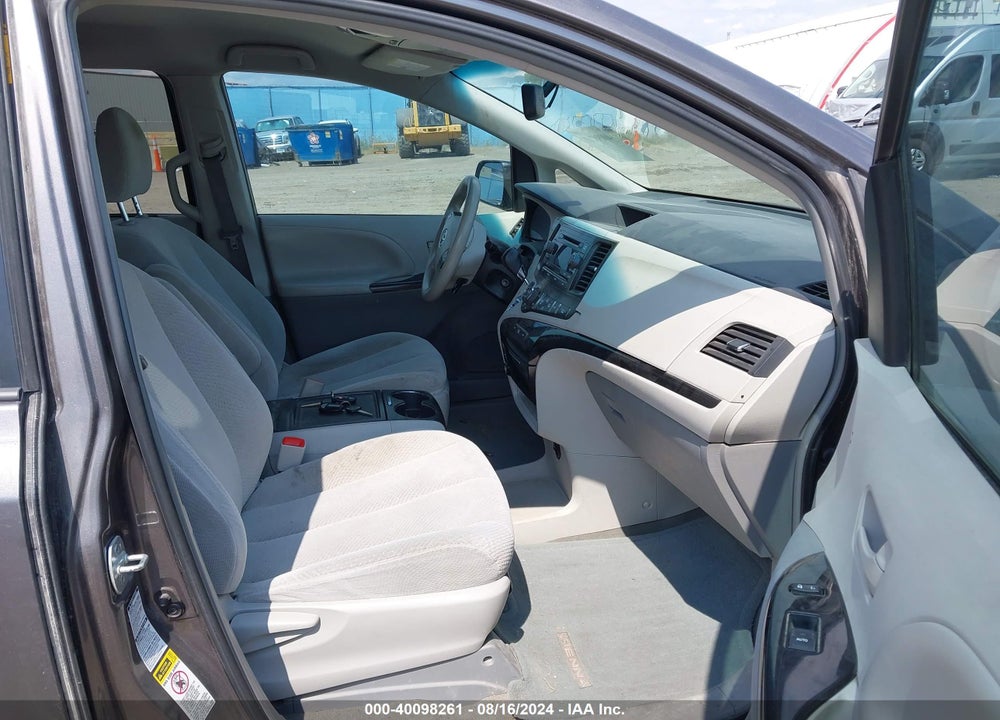 2013 TOYOTA SIENNA LE 7 PASSENGER VIN: 5TDJK3DC5DS060721