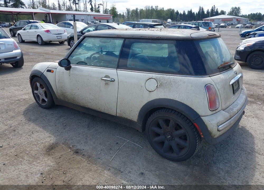 2003 MINI COOPER VIN: WMWRC33493TE15920
