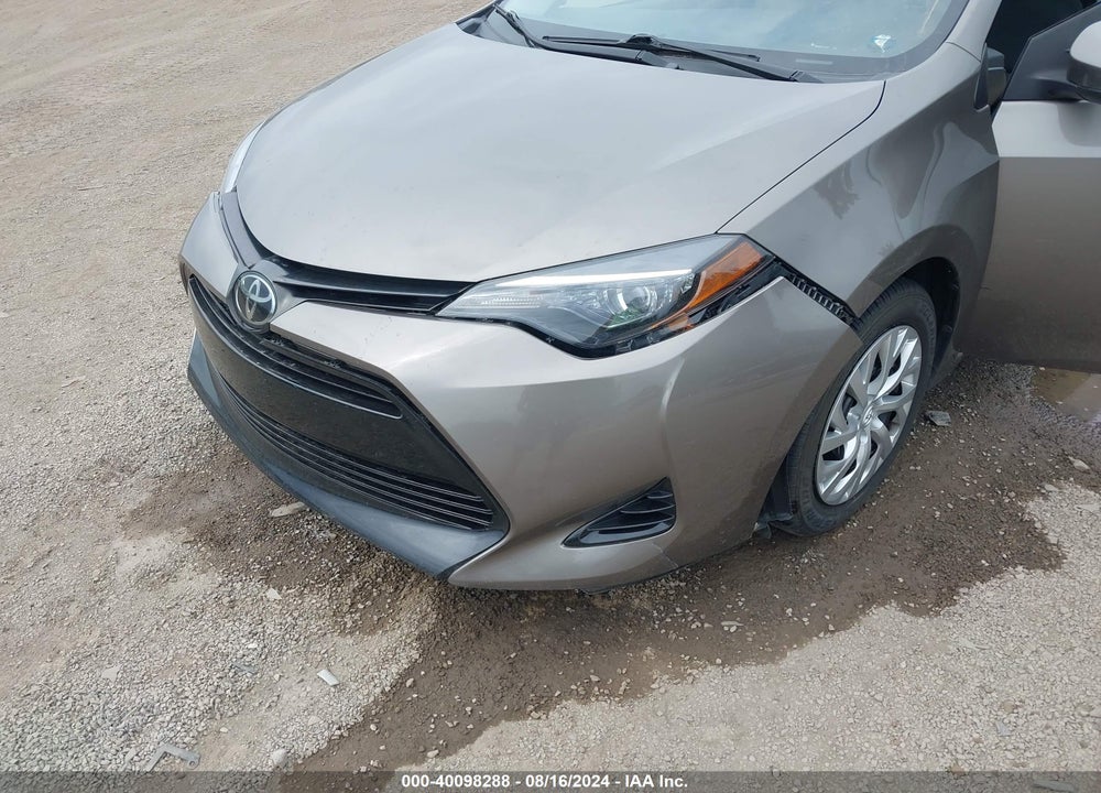 2019 TOYOTA COROLLA LE VIN: 2T1BURHE8KC128402