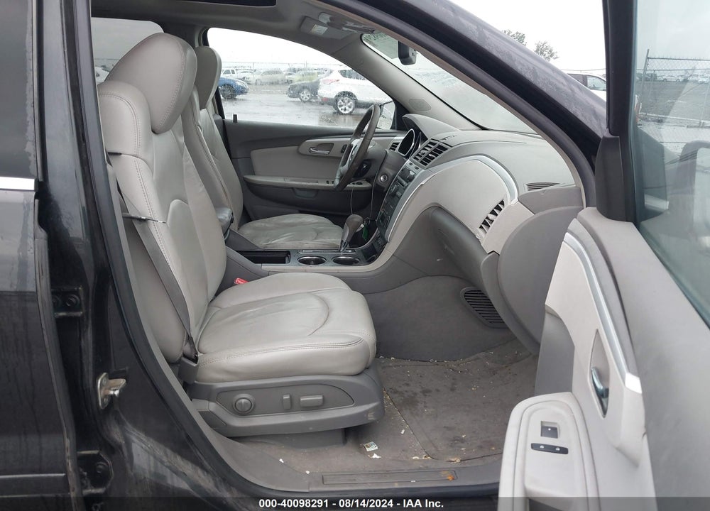 2009 CHEVROLET TRAVERSE LT VIN: 1GNEV23D59S175242